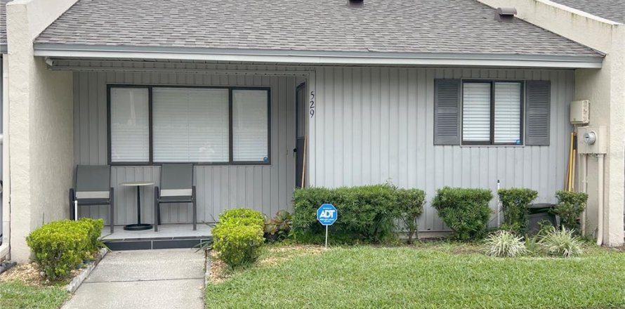 Condominio en Winter Haven, Florida, 2 dormitorios № 1526235
