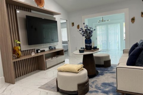 Condominio en alquiler en Winter Haven, Florida, 2 dormitorios, 88.26 m2 № 1526235 - foto 4