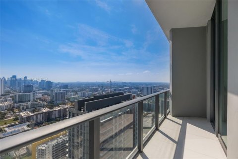 Condo in Miami, Florida, 1 bedroom  № 1823572 - photo 10
