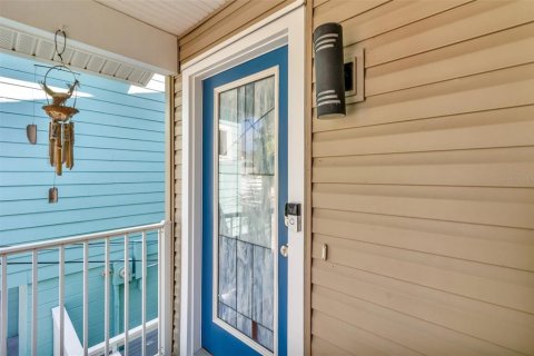 House in Treasure Island, Florida 3 bedrooms, 217.39 sq.m. № 1614995 - photo 3