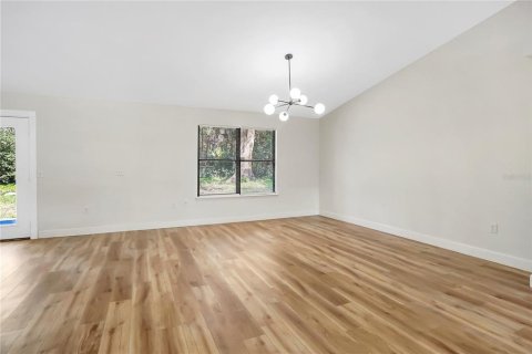 House in Deltona, Florida 3 bedrooms, 144.93 sq.m. № 1546149 - photo 6