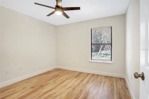 House in Deltona, Florida 3 bedrooms, 144.93 sq.m. № 1546149 - photo 20