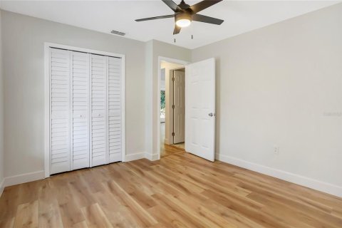 House in Deltona, Florida 3 bedrooms, 144.93 sq.m. № 1546149 - photo 24