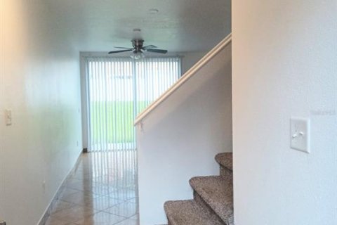 Townhouse in Davenport, Florida 4 bedrooms, 168.25 sq.m. № 1837441 - photo 7