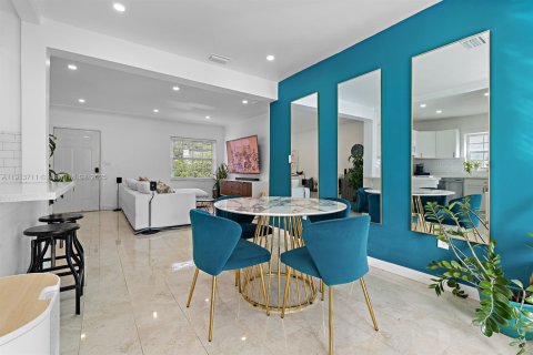 Casa en venta en Miami, Florida, 2 dormitorios, 94.76 m2 № 1968464 - foto 4