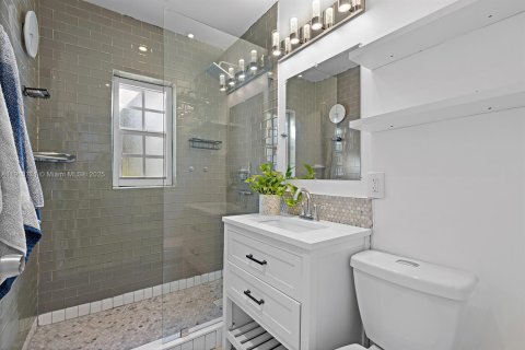 Casa en venta en Miami, Florida, 2 dormitorios, 94.76 m2 № 1968464 - foto 10