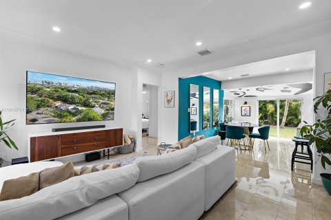 Casa en venta en Miami, Florida, 2 dormitorios, 94.76 m2 № 1968464 - foto 2