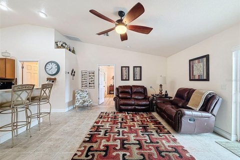 Casa en venta en Spring Hill, Florida, 3 dormitorios, 153.38 m2 № 1795255 - foto 19