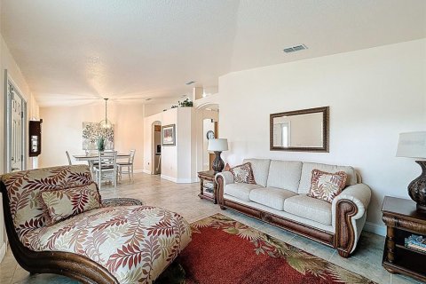Casa en venta en Spring Hill, Florida, 3 dormitorios, 153.38 m2 № 1795255 - foto 9