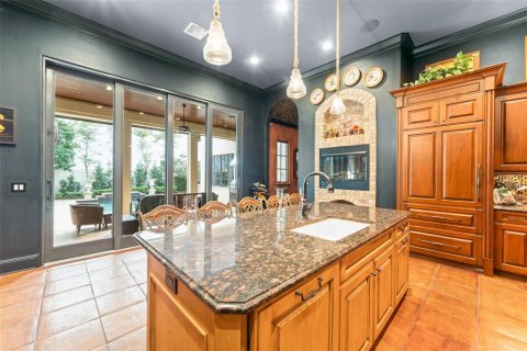 House in Lake Buena Vista, Florida 4 bedrooms, 311.87 sq.m. № 1673525 - photo 13