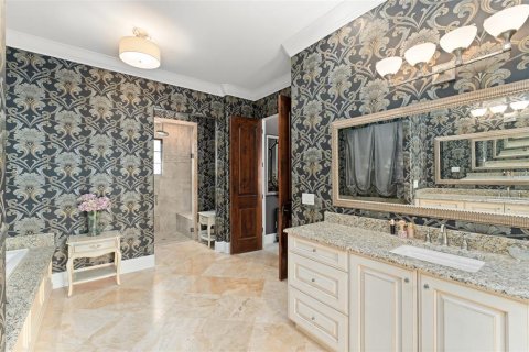 House in Lake Buena Vista, Florida 4 bedrooms, 311.87 sq.m. № 1673525 - photo 21