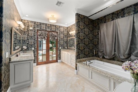 House in Lake Buena Vista, Florida 4 bedrooms, 311.87 sq.m. № 1673525 - photo 20