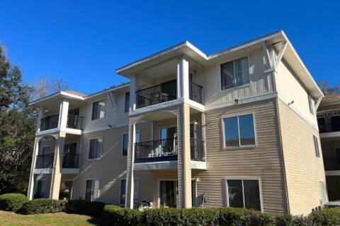 Condominio en venta en Gainesville, Florida, 4 dormitorios, 121.89 m2 № 1894384 - foto 1