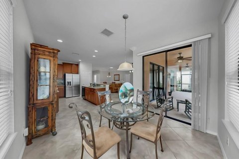 Casa en venta en Apollo Beach, Florida, 2 dormitorios, 179.77 m2 № 1898629 - foto 11