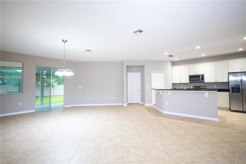 House in Orlando, Florida 3 bedrooms, 159.7 sq.m. № 2391534 - photo 9