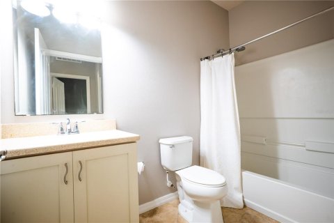 House in Orlando, Florida 3 bedrooms, 159.7 sq.m. № 2391534 - photo 23