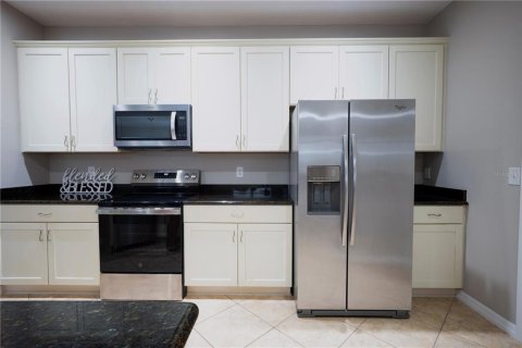 House in Orlando, Florida 3 bedrooms, 159.7 sq.m. № 2391534 - photo 12
