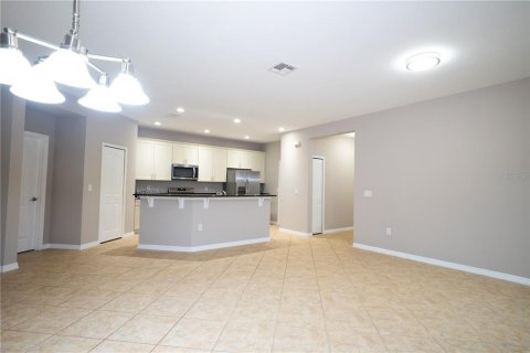 House in Orlando, Florida 3 bedrooms, 159.7 sq.m. № 2391534 - photo 10
