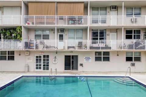 Condominio en venta en Miami Beach, Florida, 1 dormitorio, 67.82 m2 № 2186087 - foto 27