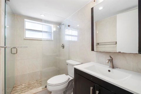 Condominio en venta en Miami Beach, Florida, 1 dormitorio, 67.82 m2 № 2186087 - foto 14