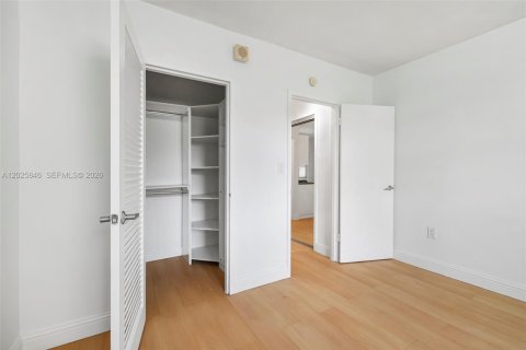 Condominio en venta en Miami Beach, Florida, 1 dormitorio, 67.82 m2 № 2186087 - foto 20