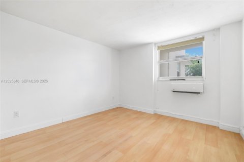 Condominio en venta en Miami Beach, Florida, 1 dormitorio, 67.82 m2 № 2186087 - foto 17