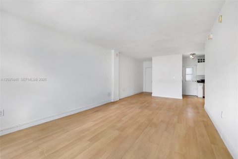 Condominio en venta en Miami Beach, Florida, 1 dormitorio, 67.82 m2 № 2186087 - foto 7