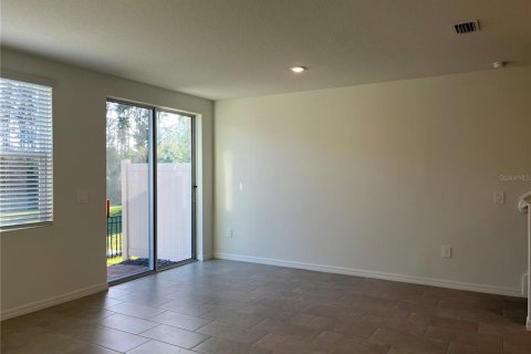 Touwnhouse à louer à Clermont, Floride: 3 chambres, 137.96 m2 № 2425251 - photo 6