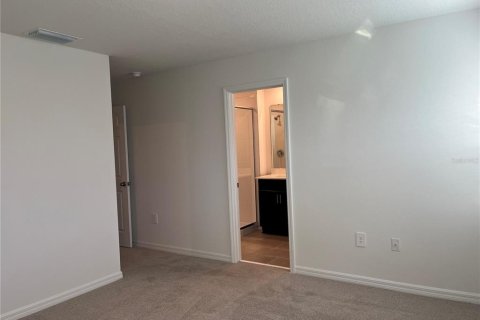 Touwnhouse à louer à Clermont, Floride: 3 chambres, 137.96 m2 № 2425251 - photo 18