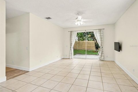 Villa ou maison à vendre à Orlando, Floride: 4 chambres, 188.78 m2 № 2305221 - photo 8