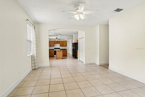 Villa ou maison à vendre à Orlando, Floride: 4 chambres, 188.78 m2 № 2305221 - photo 9
