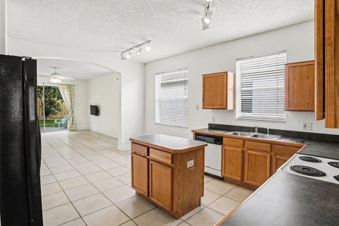 Villa ou maison à vendre à Orlando, Floride: 4 chambres, 188.78 m2 № 2305221 - photo 7