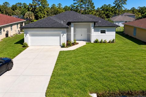 Villa ou maison à North Port, Floride 3 chambres, 148.64 m2 № 2416375