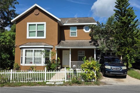 Casa en venta en Mount Dora, Florida, 3 dormitorios, 161.09 m2 № 1866611 - foto 1