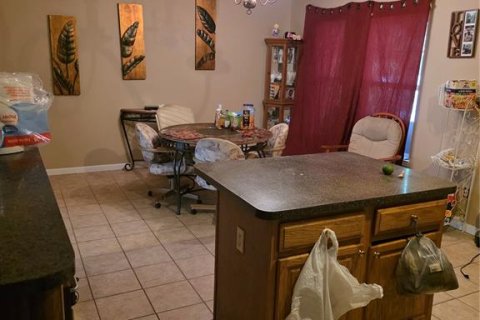 Casa en venta en Mount Dora, Florida, 3 dormitorios, 161.09 m2 № 1866611 - foto 9
