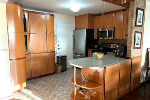 Copropriété à louer à Hollywood, Floride: 1 chambre, 77.29 m2 № 1929669 - photo 12