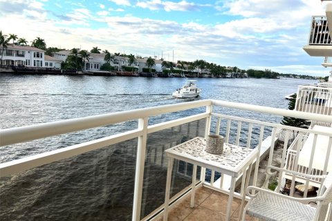 Copropriété à louer à Hollywood, Floride: 1 chambre, 77.29 m2 № 1929669 - photo 6