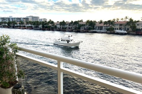 Copropriété à louer à Hollywood, Floride: 1 chambre, 77.29 m2 № 1929669 - photo 5