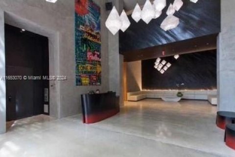 Condominio en venta en Miami, Florida, 1 dormitorio, 48.87 m2 № 1938397 - foto 18