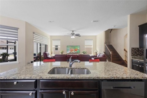 Villa ou maison à louer à Orlando, Floride: 4 chambres, 225.38 m2 № 2403303 - photo 10
