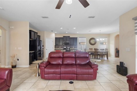 Villa ou maison à louer à Orlando, Floride: 4 chambres, 225.38 m2 № 2403303 - photo 19