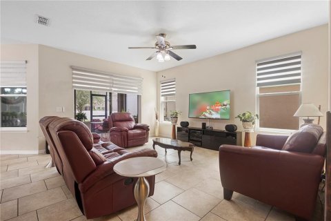 Villa ou maison à louer à Orlando, Floride: 4 chambres, 225.38 m2 № 2403303 - photo 14