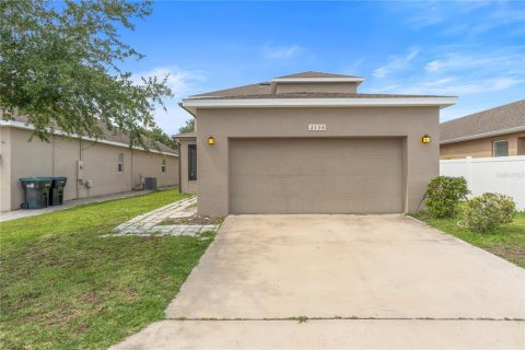 Villa ou maison à louer à Orlando, Floride: 4 chambres, 225.38 m2 № 2403303 - photo 3