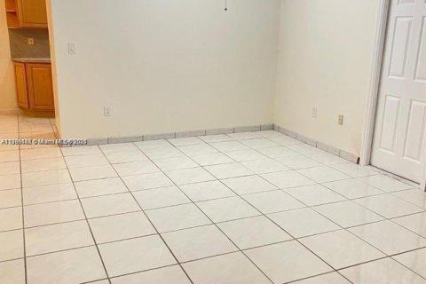 Casa en alquiler en Palmetto Bay, Florida, 3 dormitorios, 128.21 m2 № 1942081 - foto 14