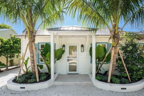 Commercial property in Delray Beach, Florida № 2250382 - photo 2
