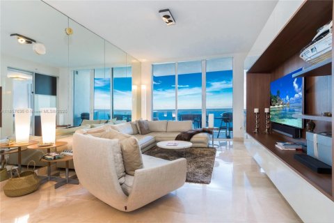 Copropriété à louer à Sunny Isles Beach, Floride: 2 chambres, 145.86 m2 № 1960322 - photo 14