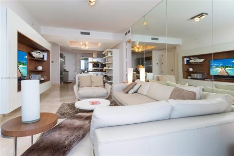 Copropriété à louer à Sunny Isles Beach, Floride: 2 chambres, 145.86 m2 № 1960322 - photo 7