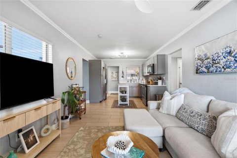 Купить виллу или дом в Тампа, Флорида 6 комнат, 128.48м2, № 2277403 - фото 7