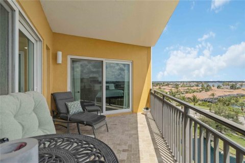 Condo in Palmetto, Florida, 2 bedrooms № 2148444 - photo 18