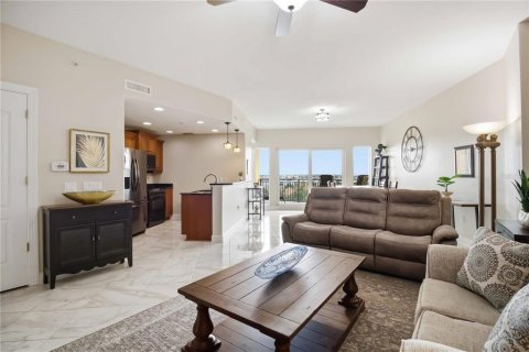 Condo in Palmetto, Florida, 2 bedrooms № 2148444 - photo 25